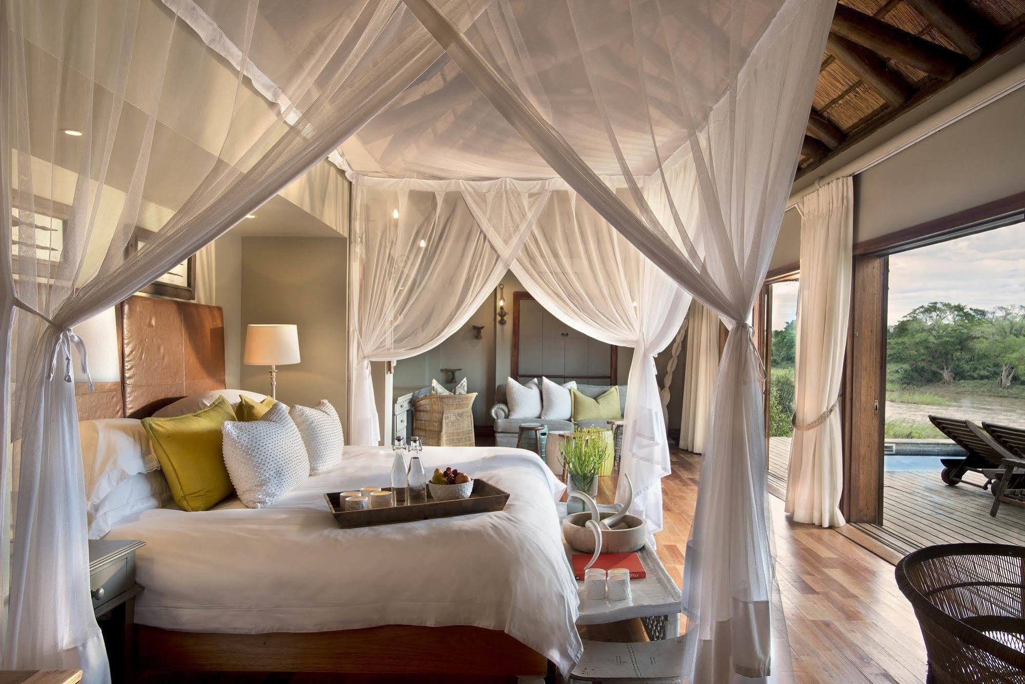 Lion Sands - Tinga Lodge Skukuza Bagian luar foto