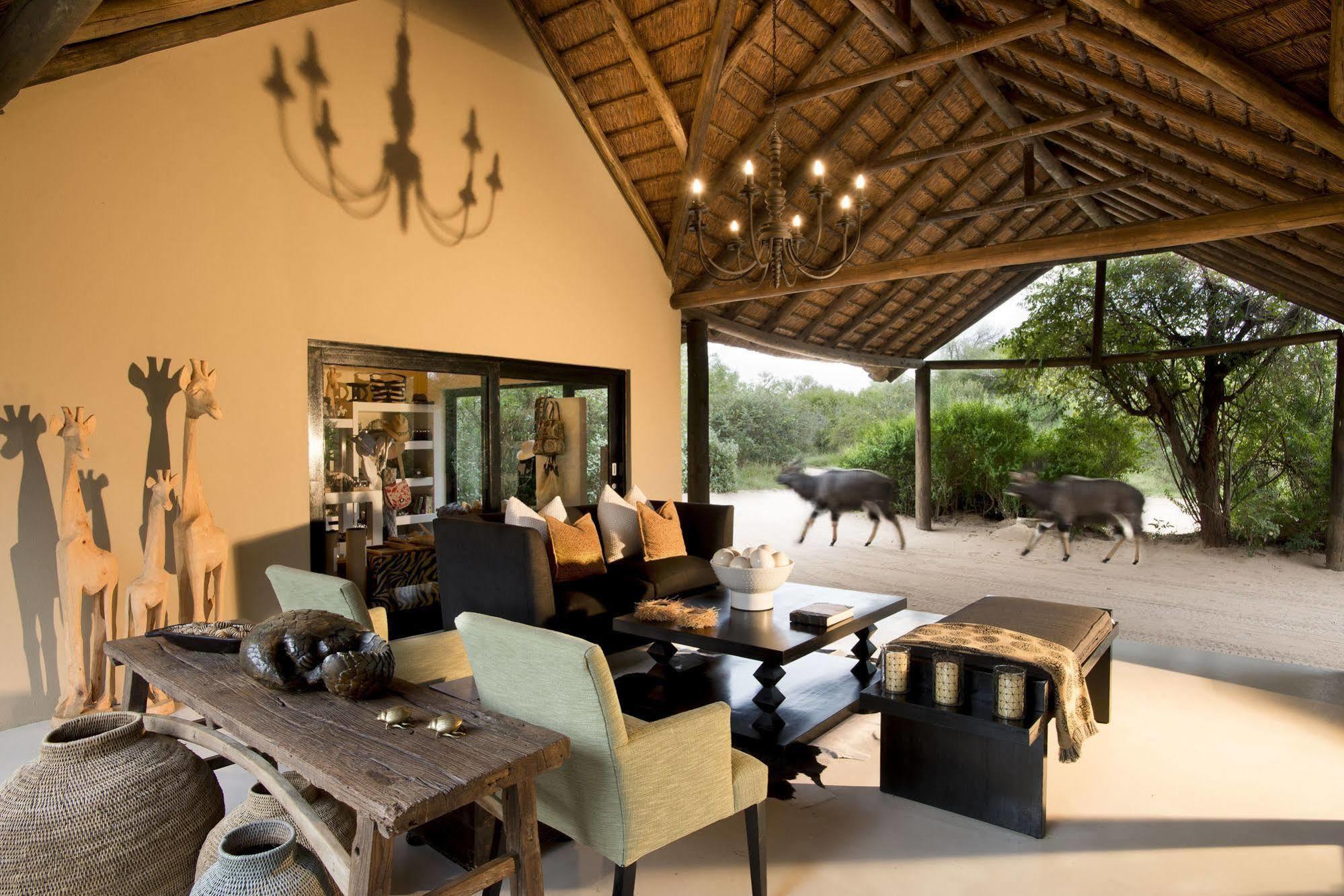 Lion Sands - Tinga Lodge Skukuza Bagian luar foto