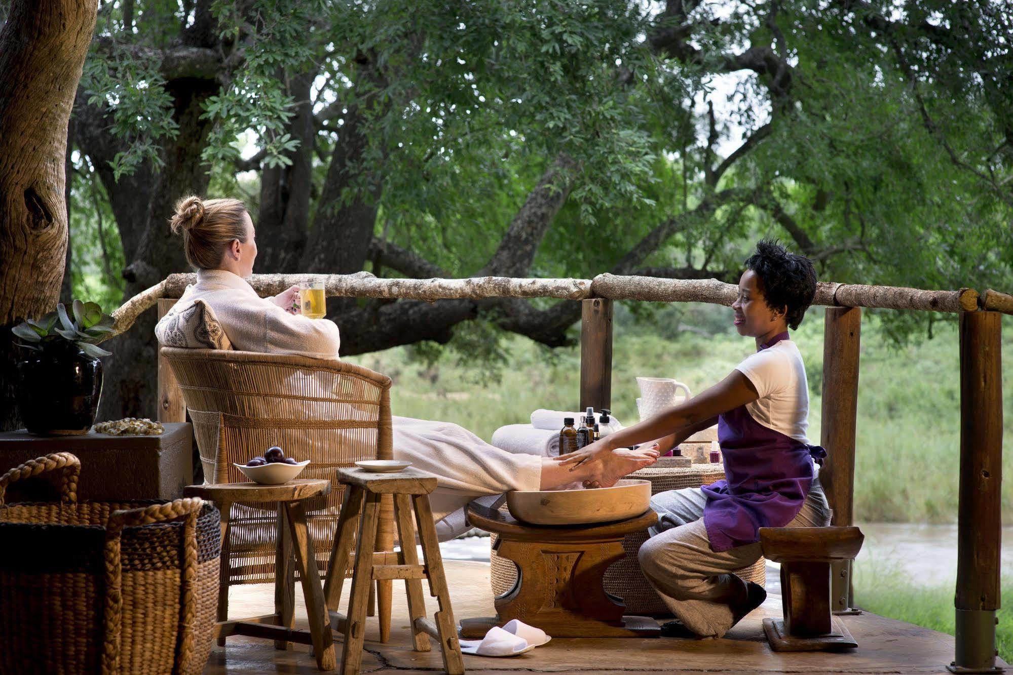 Lion Sands - Tinga Lodge Skukuza Bagian luar foto