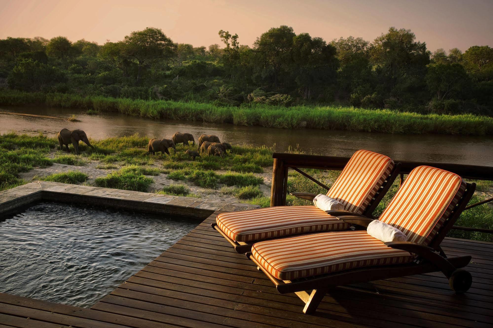 Lion Sands - Tinga Lodge Skukuza Bagian luar foto